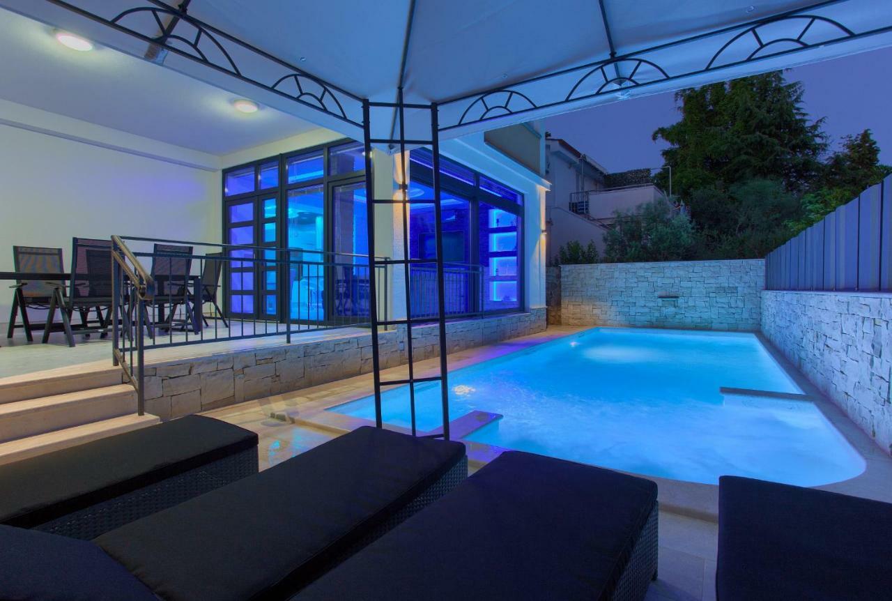 Luxury Vall Apartment Krk Town Exterior photo