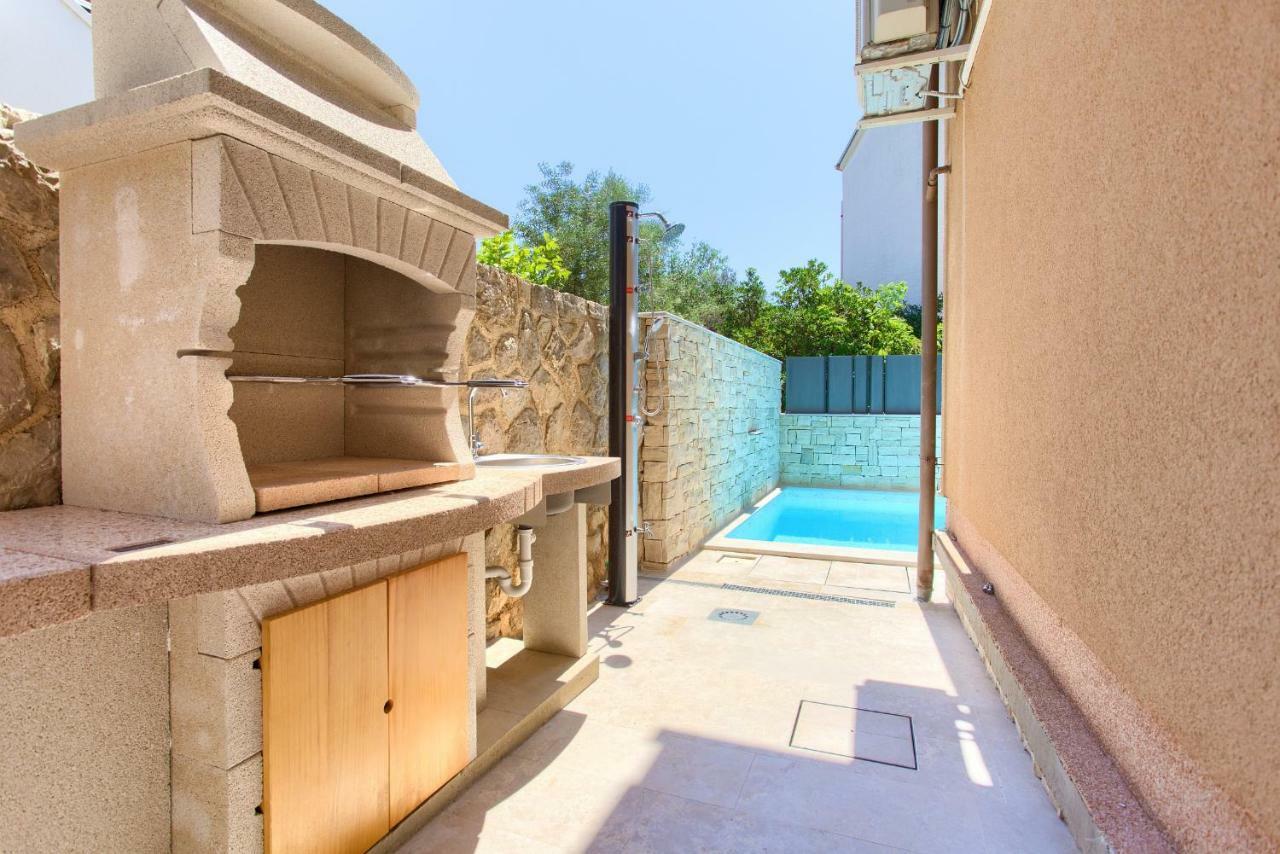 Luxury Vall Apartment Krk Town Exterior photo