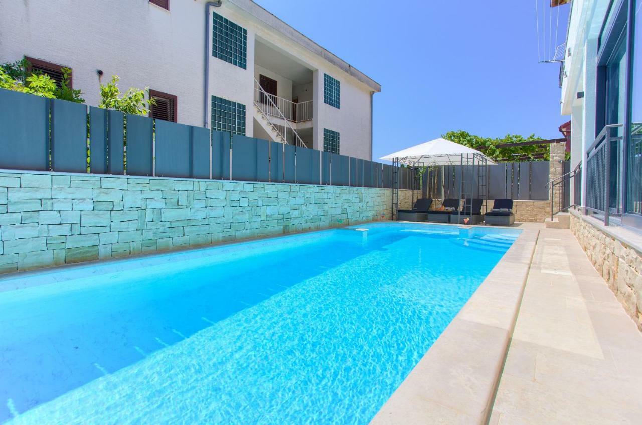 Luxury Vall Apartment Krk Town Exterior photo