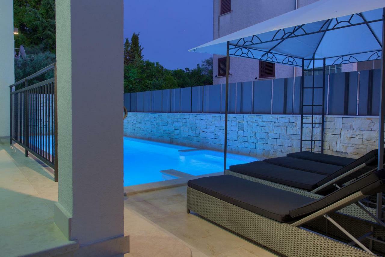 Luxury Vall Apartment Krk Town Exterior photo