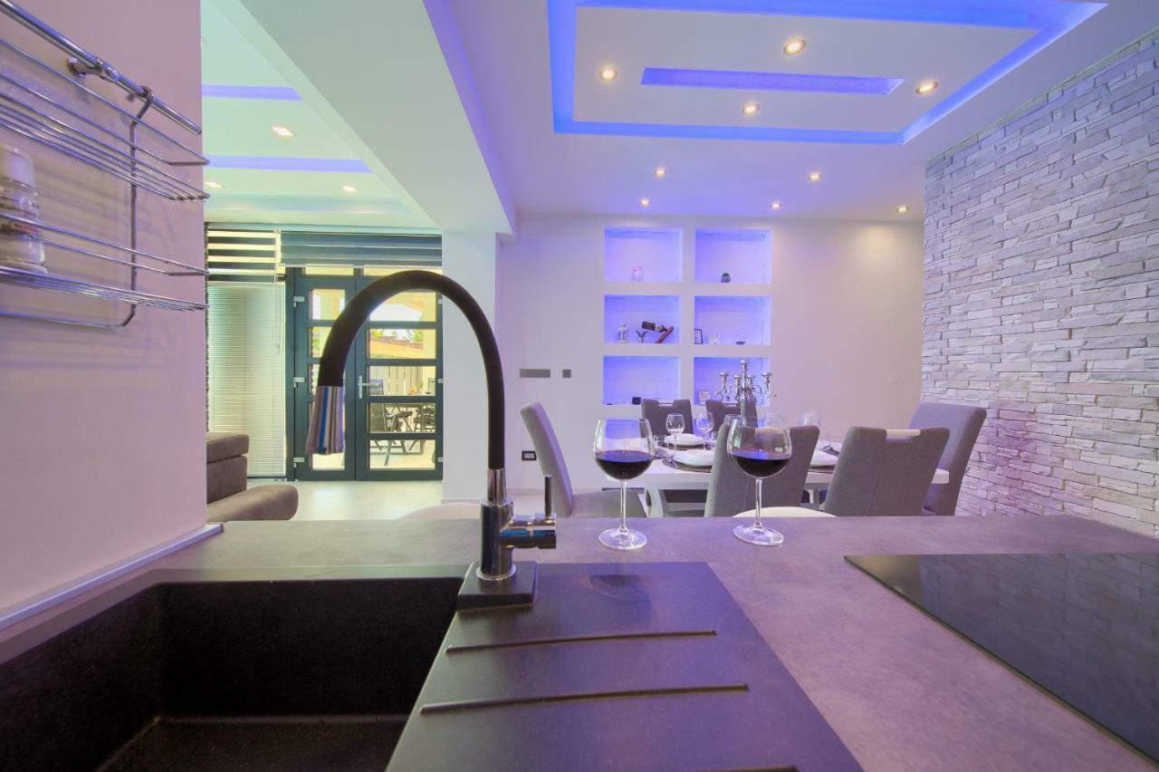 Luxury Vall Apartment Krk Town Exterior photo